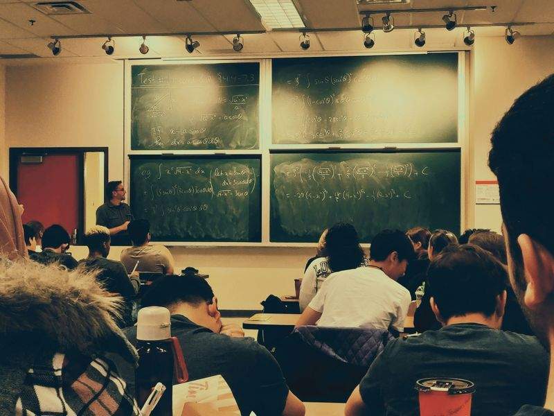 学びの杜アカデミー